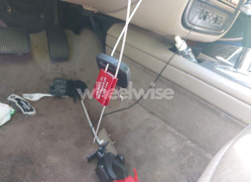 Photo 11 of 2000 Lincoln Continental (VIN 1LNHM97V3YY874672)