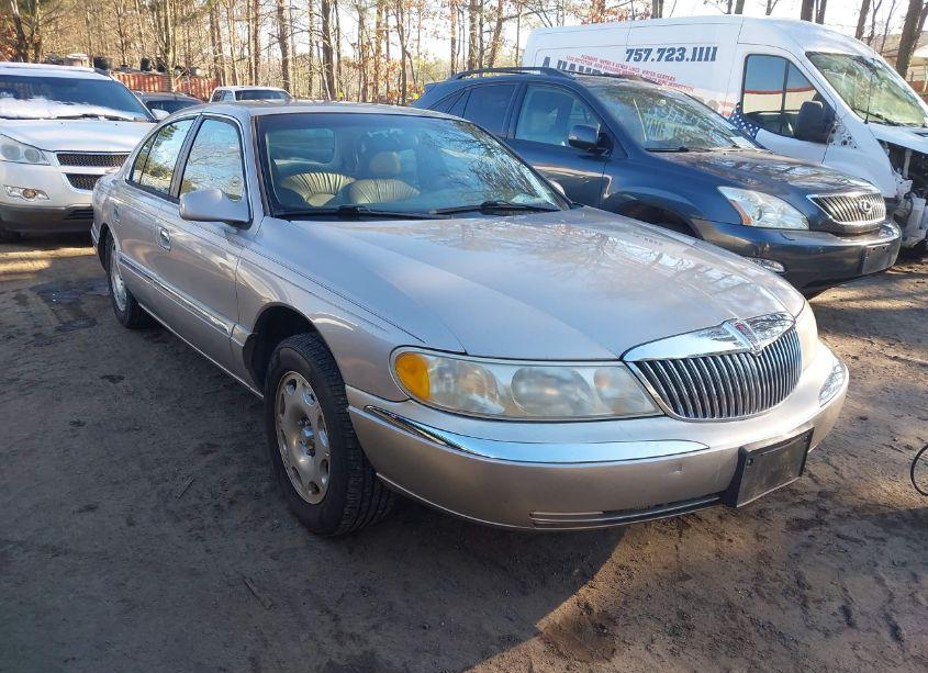 1999 Lincoln Continental (VIN 1LNHM97V4XY630172) main photo