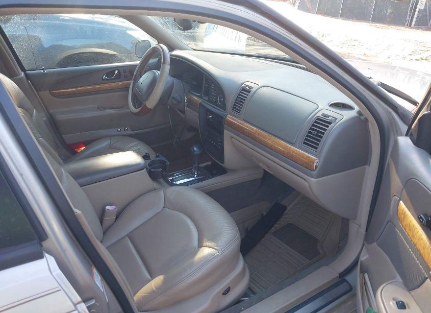 Photo 5 of 1999 Lincoln Continental (VIN 1LNHM97V4XY630172)