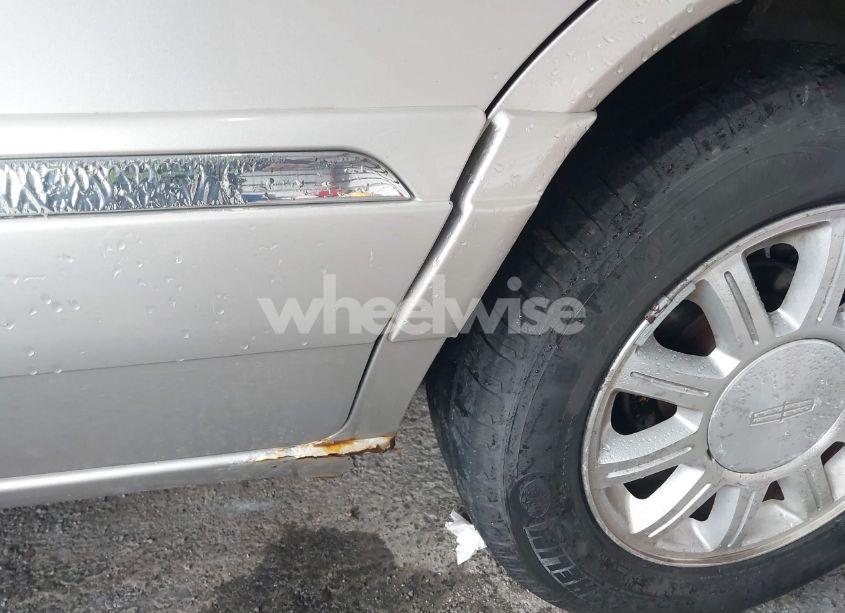 Photo 6 of 2002 Lincoln Continental (VIN 1LNHM97V62Y696067)