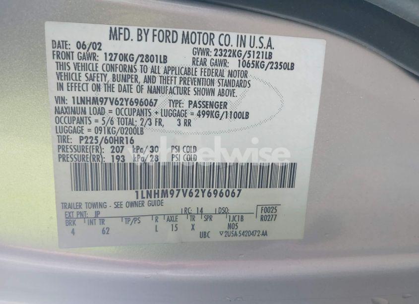 Photo 9 of 2002 Lincoln Continental (VIN 1LNHM97V62Y696067)