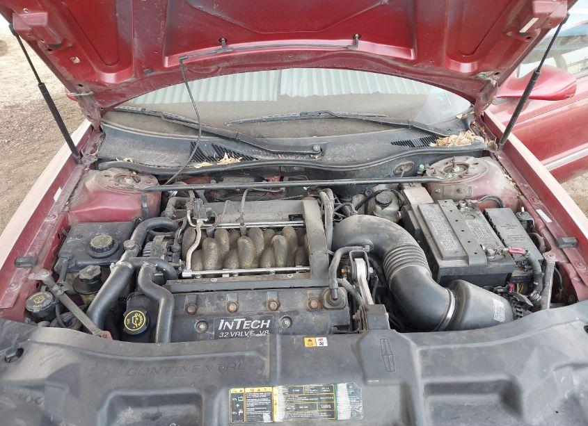 Photo 9 of 2000 Lincoln Continental (VIN 1LNHM97V6YY920107)