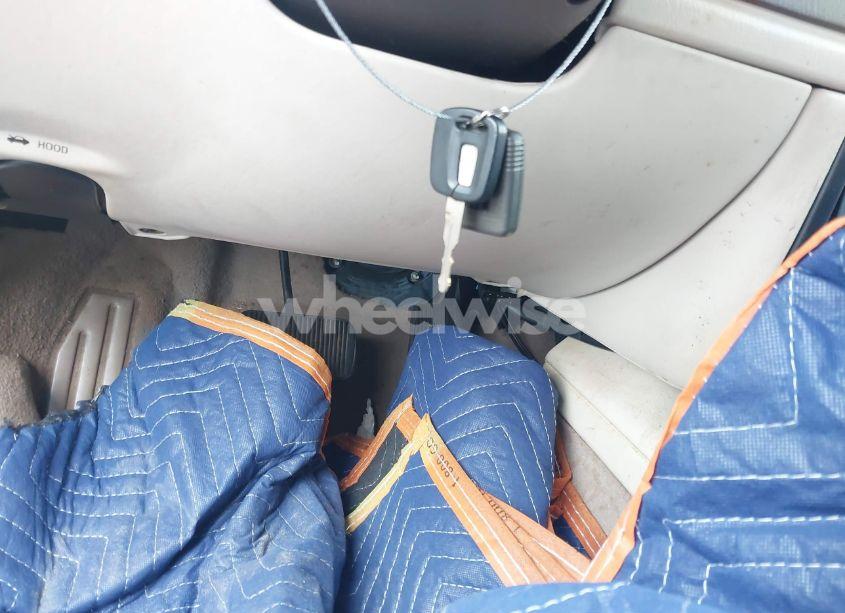 Photo 11 of 2001 Lincoln Continental (VIN 1LNHM97V71Y670611)