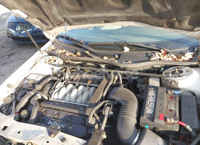 Photo 10 of 2002 Lincoln Continental (VIN 1LNHM97V72Y617201)