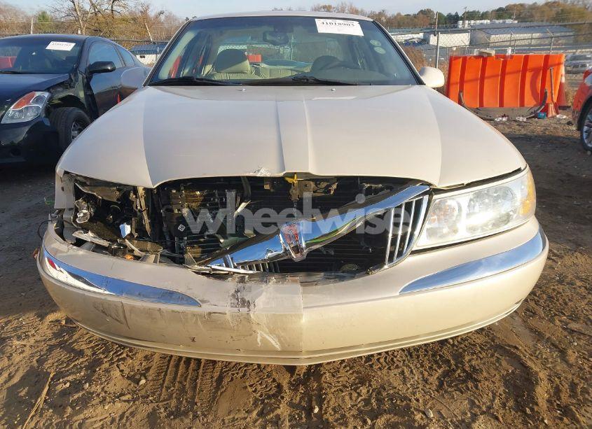 Photo 13 of 2002 Lincoln Continental (VIN 1LNHM97V72Y617201)