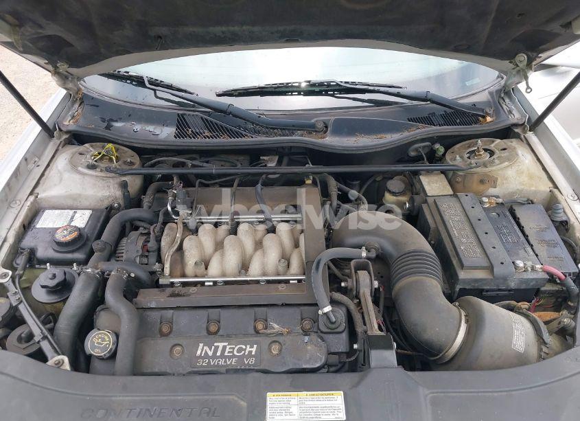 Photo 10 of 1999 Lincoln Continental (VIN 1LNHM97V7XY607937)