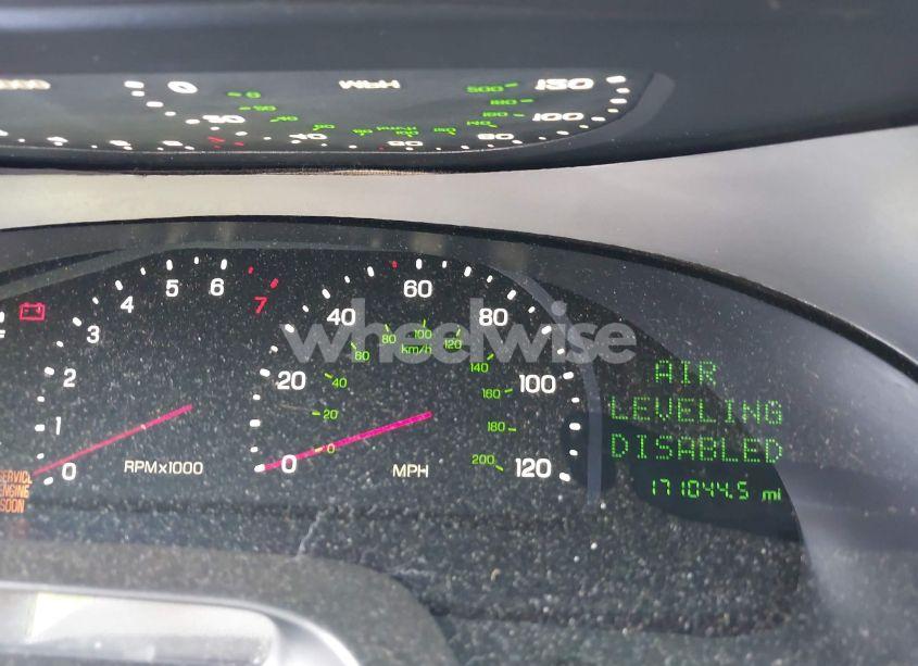 Photo 7 of 1999 Lincoln Continental (VIN 1LNHM97V7XY607937)