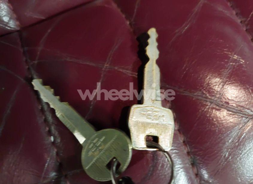 Photo 11 of 1993 Lincoln Town CAR EXECUTIVE (VIN 1LNLM81W0PY648996)