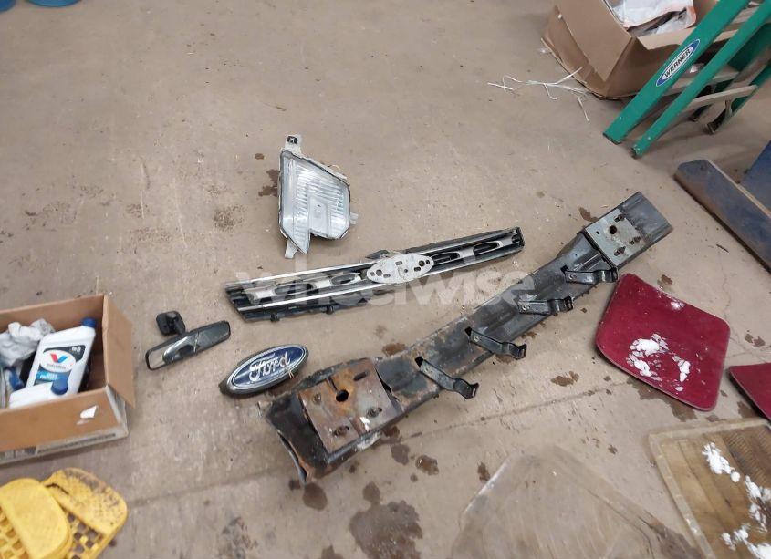 Photo 12 of 1993 Lincoln Town CAR EXECUTIVE (VIN 1LNLM81W0PY648996)