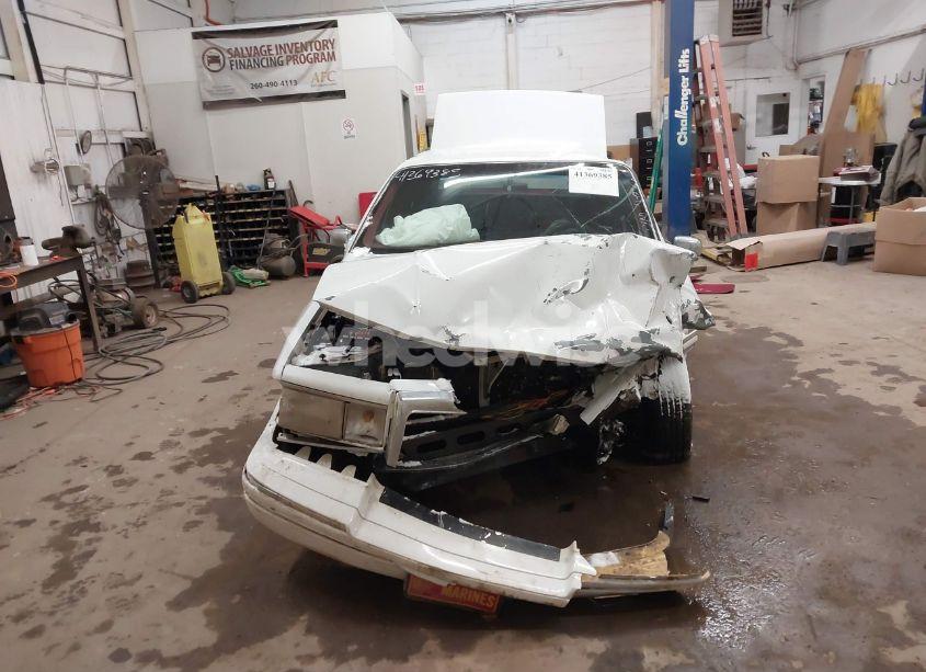 Photo 13 of 1993 Lincoln Town CAR EXECUTIVE (VIN 1LNLM81W0PY648996)