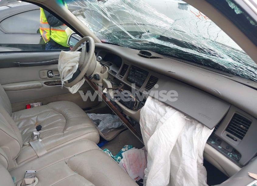 Photo 5 of 1997 Lincoln Town CAR EXECUTIVE (VIN 1LNLM81W1VY735903)