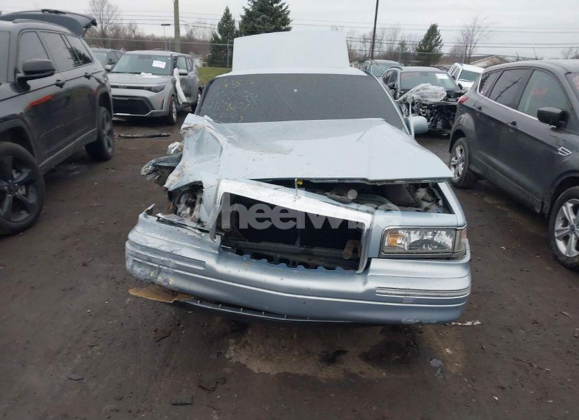 Photo 12 of 1997 Lincoln Town CAR EXECUTIVE (VIN 1LNLM81W6VY748047)