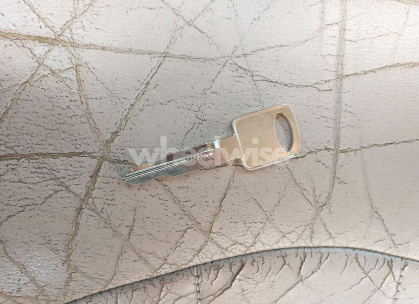 Photo 11 of 1997 Lincoln Town CAR EXECUTIVE (VIN 1LNLM81W7VY612655)