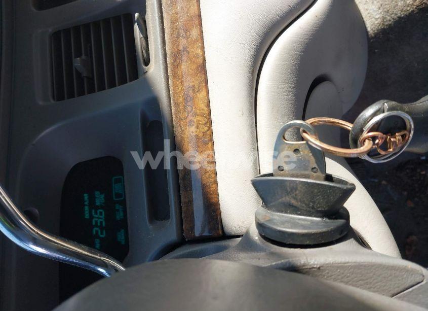 Photo 10 of 1997 Lincoln Town CAR EXECUTIVE (VIN 1LNLM81W9VY672582)