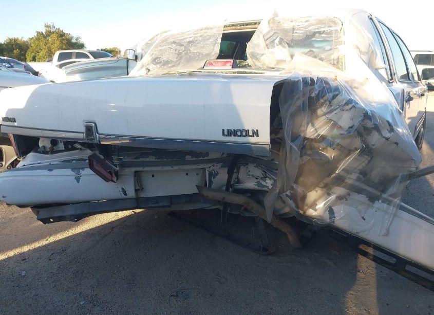 Photo 6 of 1997 Lincoln Town CAR EXECUTIVE (VIN 1LNLM81WXVY759293)