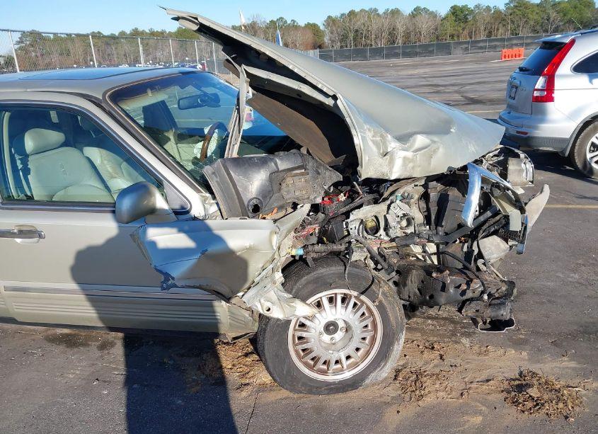 Photo 6 of 1997 Lincoln Town CAR SIGNATURE (VIN 1LNLM82W1VY741859)