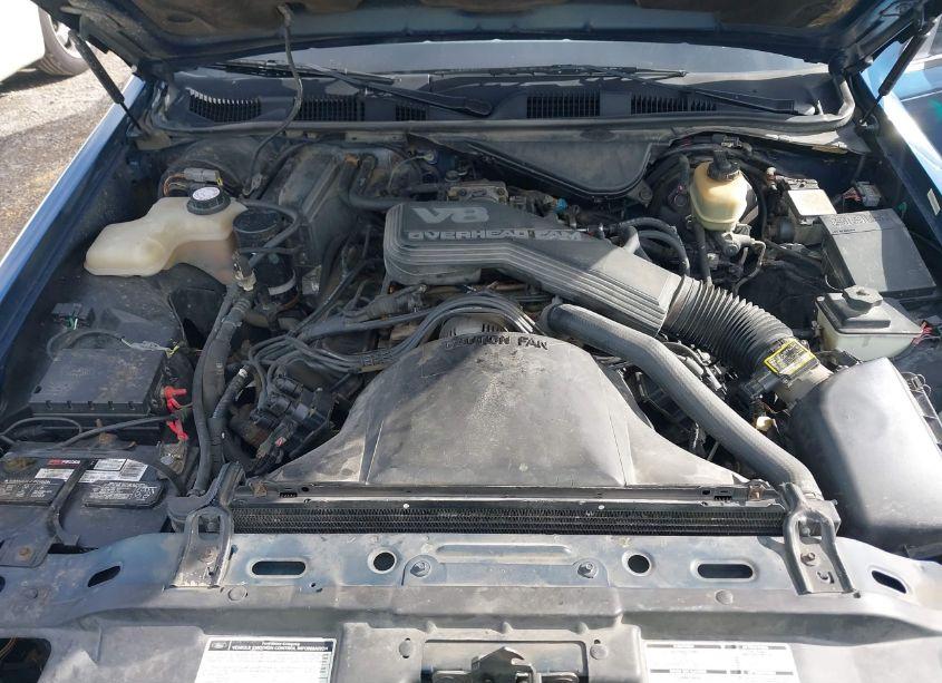 Photo 10 of 1993 Lincoln Town CAR SIGNATURE/JACK NICKLAUS (VIN 1LNLM82W2PY736558)