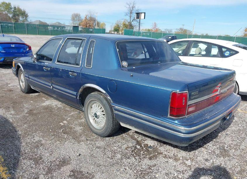 Photo 3 of 1993 Lincoln Town CAR SIGNATURE/JACK NICKLAUS (VIN 1LNLM82W2PY736558)