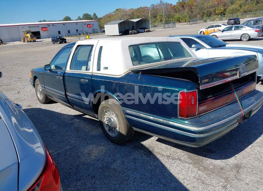 Photo 3 of 1993 Lincoln Town CAR SIGNATURE/JACK NICKLAUS (VIN 1LNLM82W3PY716738)