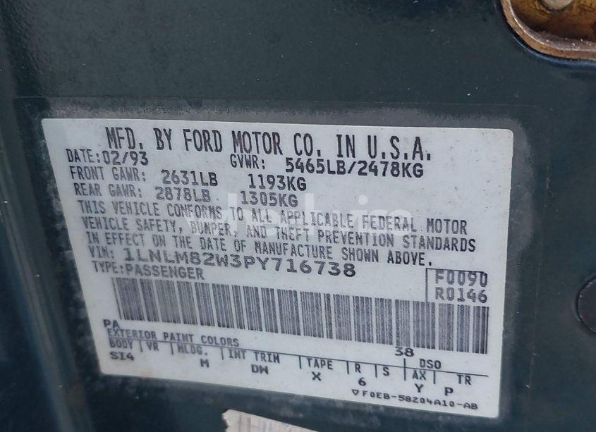 Photo 9 of 1993 Lincoln Town CAR SIGNATURE/JACK NICKLAUS (VIN 1LNLM82W3PY716738)