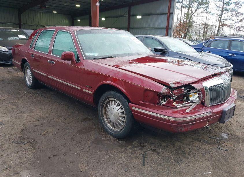 1997 Lincoln Town CAR SIGNATURE (VIN 1LNLM82W5VY738415) main photo