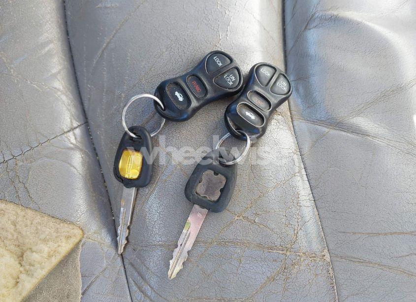 Photo 11 of 1997 Lincoln Town CAR SIGNATURE (VIN 1LNLM82W9VY689638)