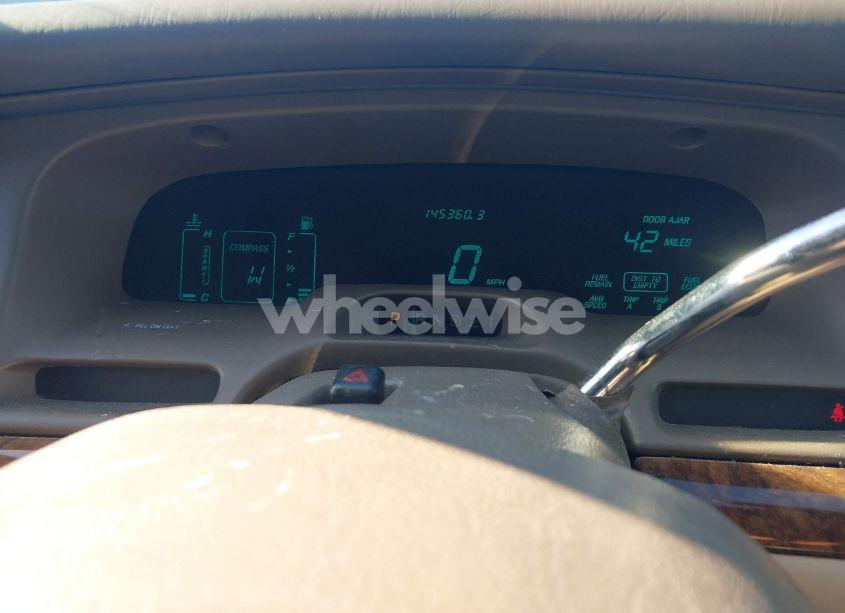 Photo 7 of 1997 Lincoln Town CAR SIGNATURE (VIN 1LNLM82W9VY691079)