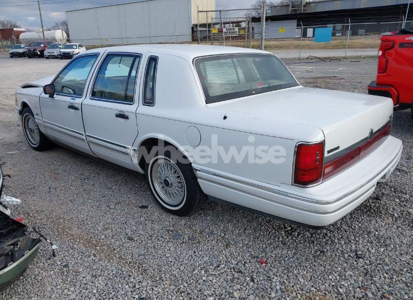 Photo 3 of 1993 Lincoln Town CAR SIGNATURE/JACK NICKLAUS (VIN 1LNLM82WXPY763961)