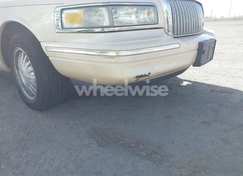 Photo 6 of 1997 Lincoln Town CAR CARTIER (VIN 1LNLM83W1VY603043)