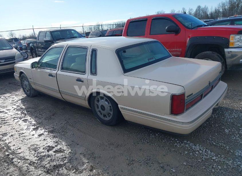Photo 3 of 1997 Lincoln Town CAR CARTIER (VIN 1LNLM83W3VY638439)