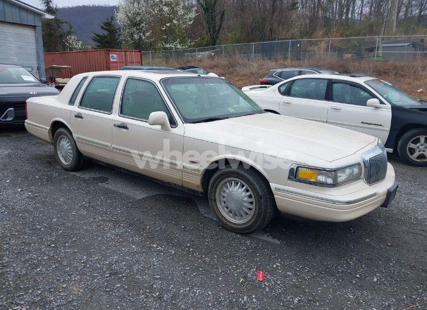 1997 Lincoln Town CAR CARTIER (VIN 1LNLM83W3VY708148) main photo