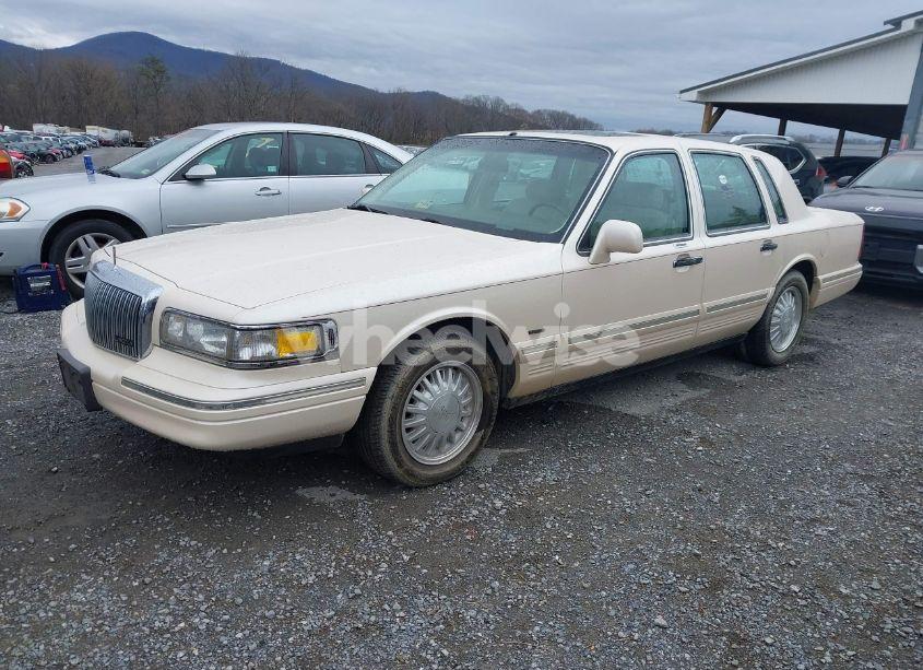 Photo 2 of 1997 Lincoln Town CAR CARTIER (VIN 1LNLM83W3VY708148)