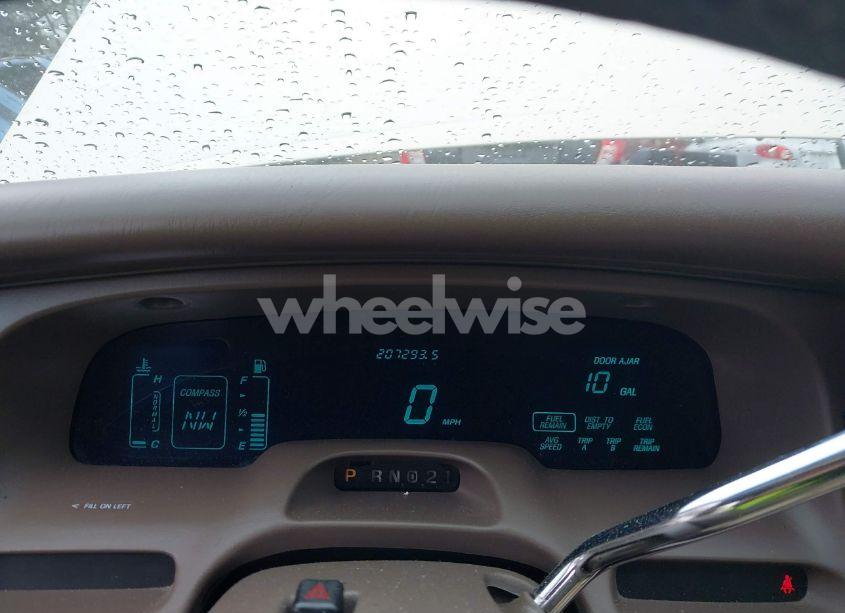 Photo 7 of 1997 Lincoln Town CAR CARTIER (VIN 1LNLM83W3VY708148)