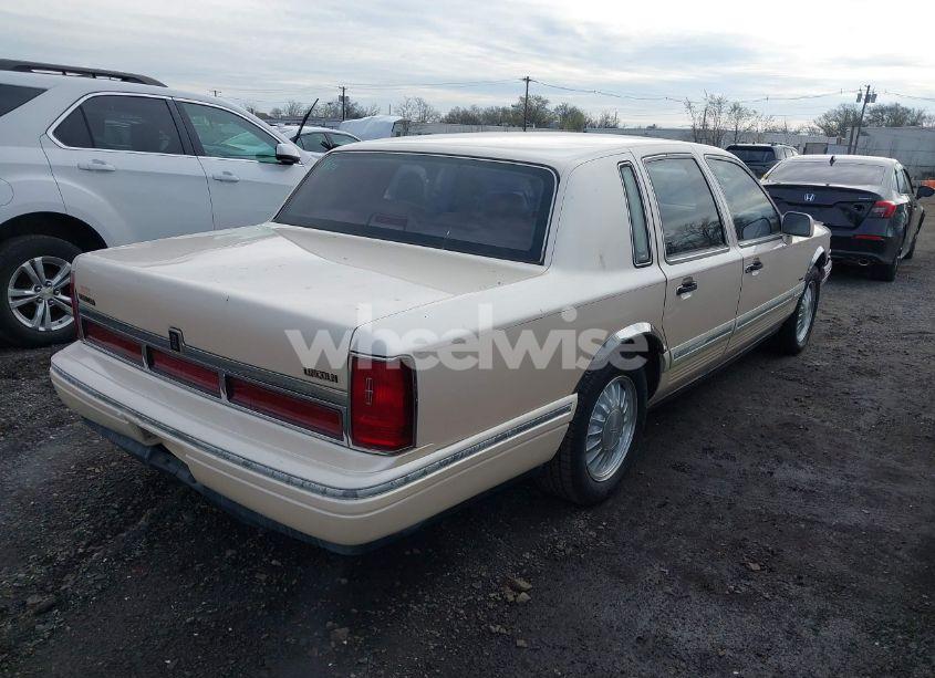 Photo 4 of 1995 Lincoln Town CAR CARTIER (VIN 1LNLM83W4SY680923)