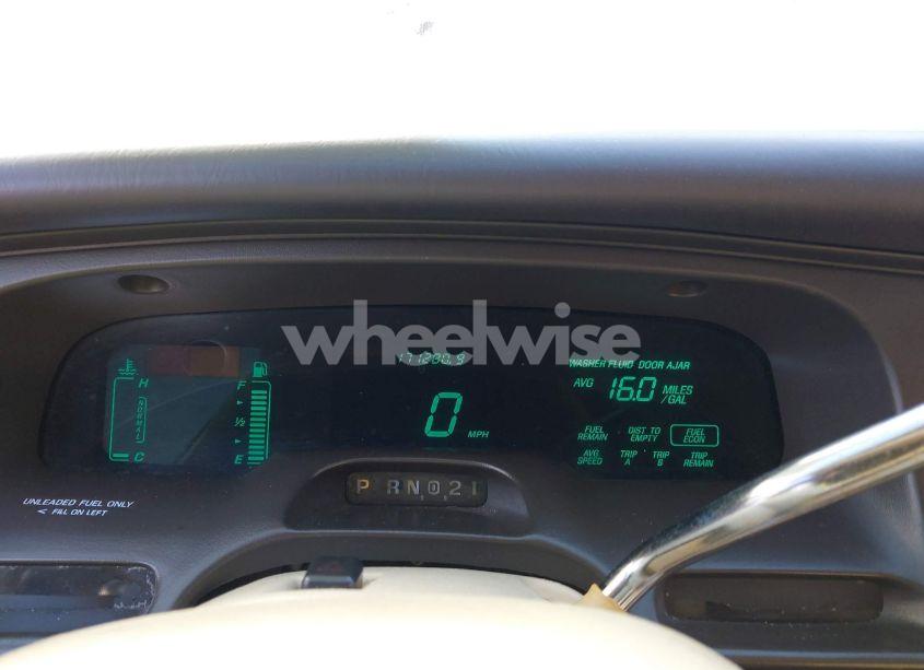 Photo 7 of 1995 Lincoln Town CAR CARTIER (VIN 1LNLM83W4SY680923)