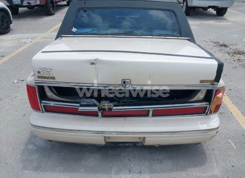 Photo 12 of 1997 Lincoln Town CAR CARTIER (VIN 1LNLM83W8VY627663)