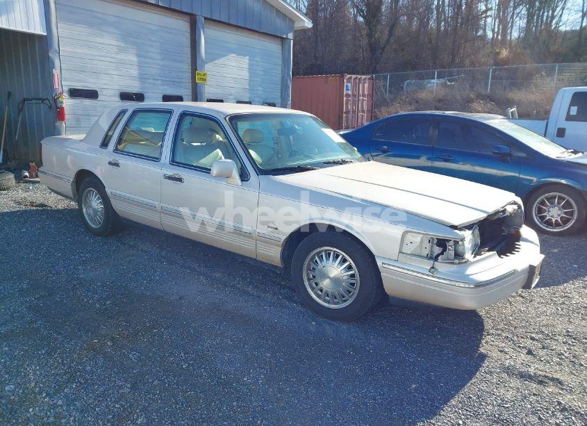 1996 Lincoln Town CAR CARTIER (VIN 1LNLM83WXTY603376) main photo