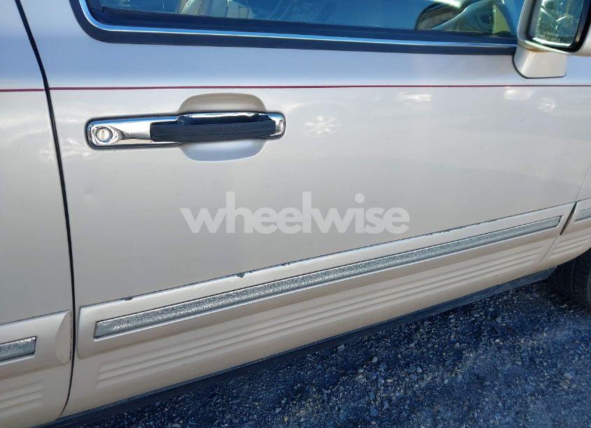 Photo 16 of 1996 Lincoln Town CAR CARTIER (VIN 1LNLM83WXTY603376)