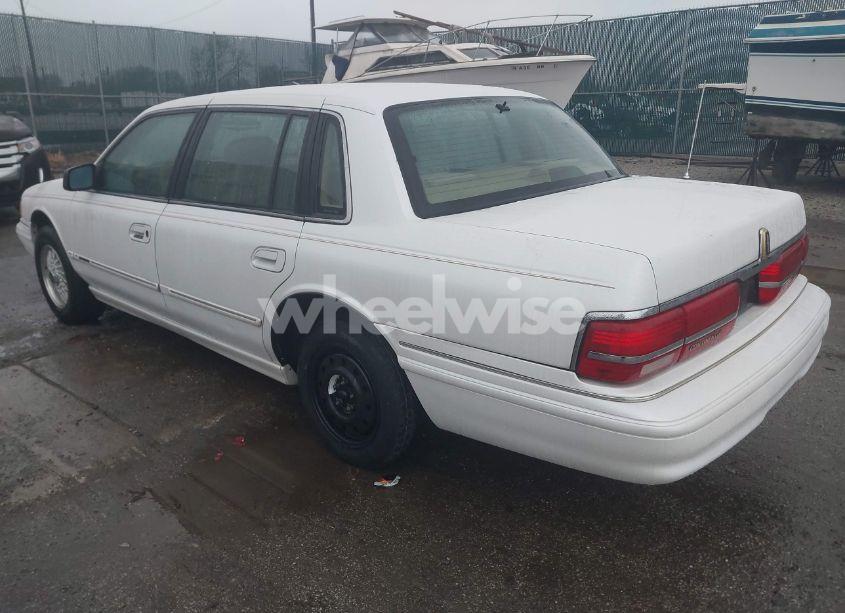 Photo 3 of 1994 Lincoln Continental EXECUTIVE (VIN 1LNLM9742RY749388)