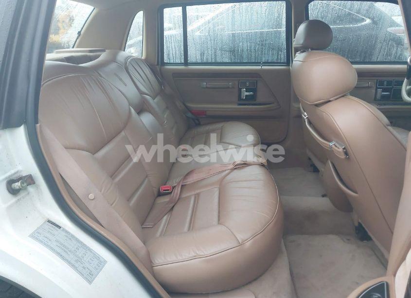 Photo 8 of 1994 Lincoln Continental EXECUTIVE (VIN 1LNLM9742RY749388)