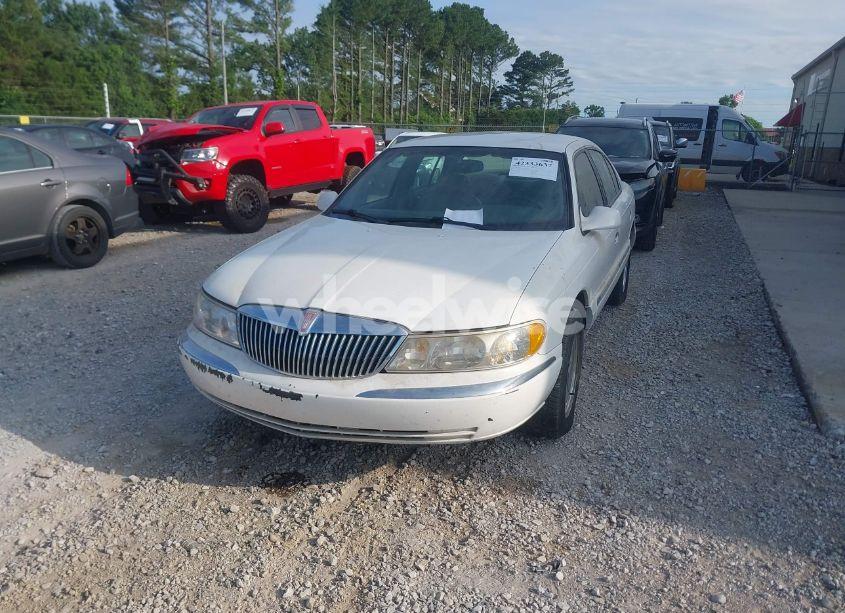 Photo 6 of 1998 Lincoln Continental (VIN 1LNLM97V1WY602564)