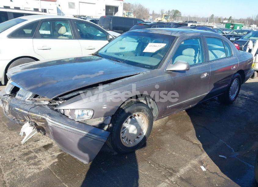 Photo 2 of 1995 Lincoln Continental (VIN 1LNLM97V4SY719064)