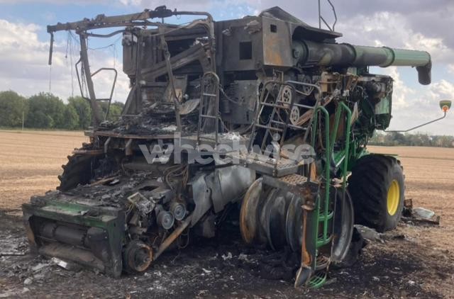 Photo 3 of 2021 JOHN DEERE S780 - COMBINE (VIN 1LV3038ELLL130751)