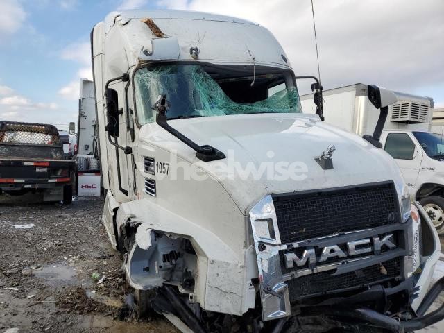 Photo 7 of 2024 MACK ANTHEM N/A (VIN 1M1AN3GY7RM043615)