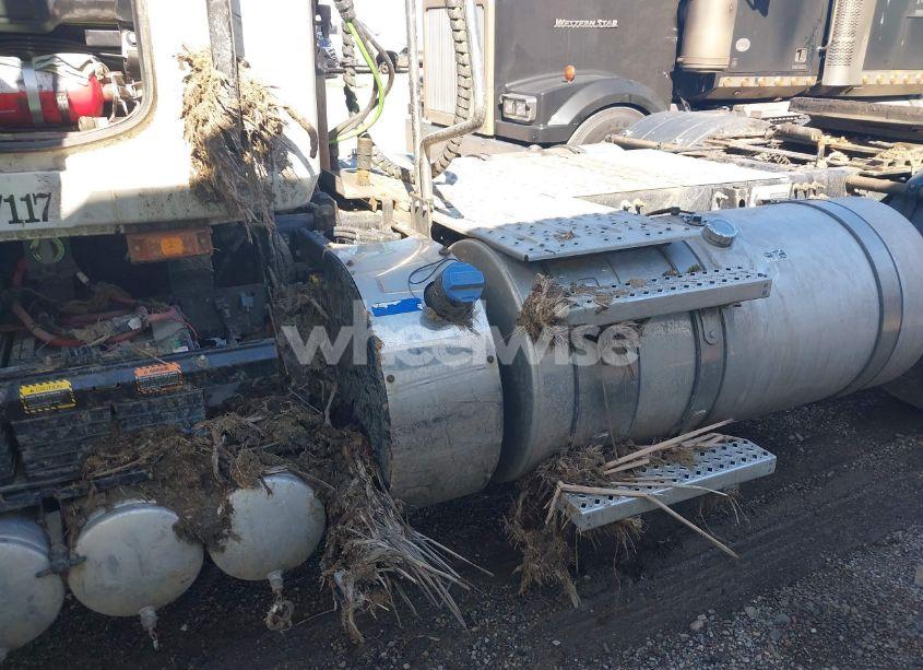 Photo 13 of 2020 Mack Anthem N/A (VIN 1M1AN4GY0LM015717)