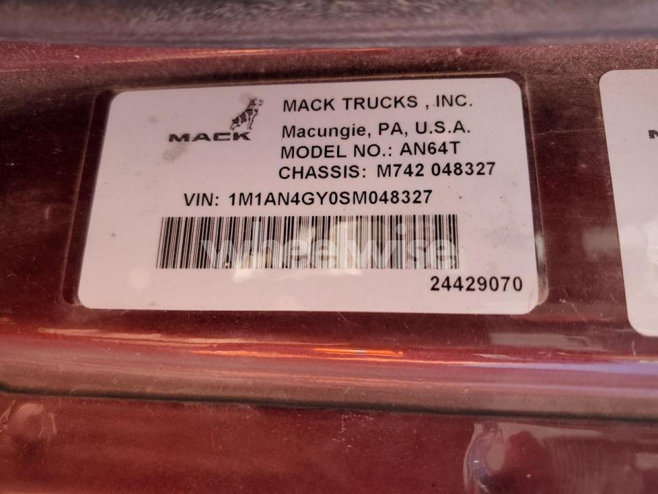 Photo 10 of 2025 MACK ANTHEM SEMI TRUCK (VIN 1M1AN4GY0SM048327)