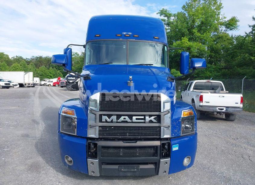 Photo 12 of 2020 Mack Anthem N/A (VIN 1M1AN4GY4LM012755)