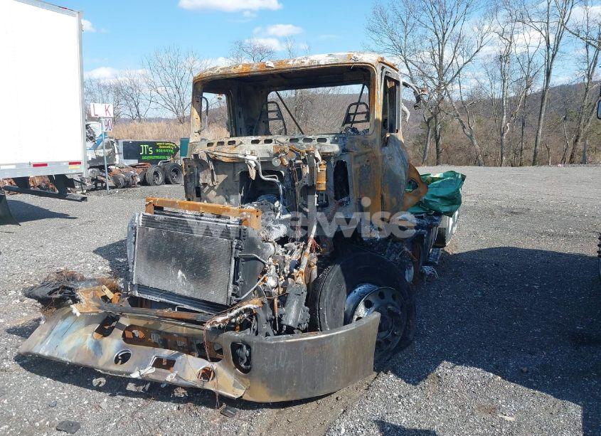 Photo 2 of 2023 Mack Anthem N/A (VIN 1M1AN4GY5PM030588)