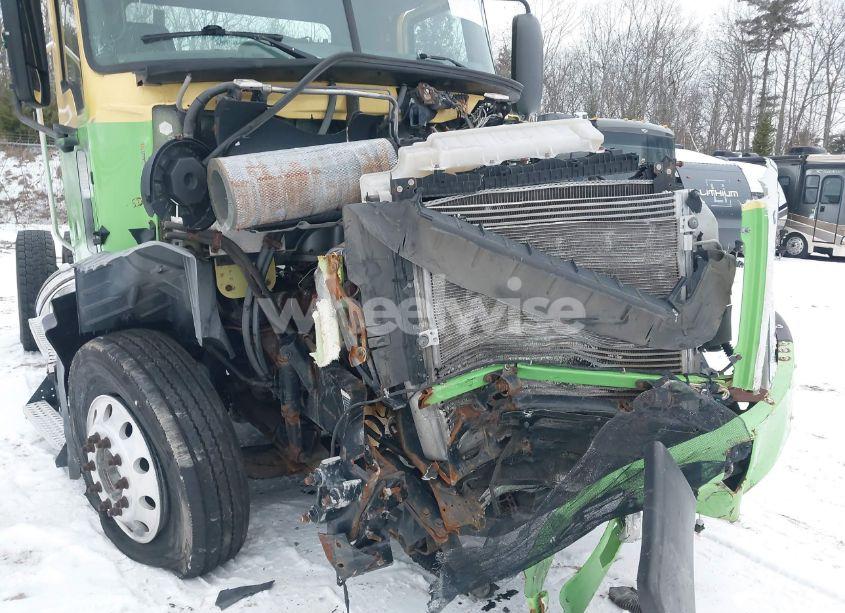 Photo 11 of 2016 Mack 600 CXU600 (VIN 1M1AW01Y8GM007871)