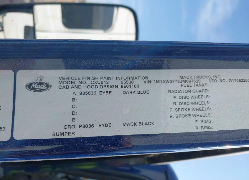 Photo 8 of 2018 Mack Pinnacle N/A (VIN 1M1AW07Y3JM087529)